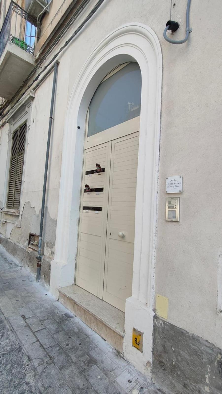 Louis Apartment *